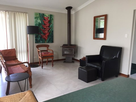 Beachside Prevelly Villas - Broome Tourism 36