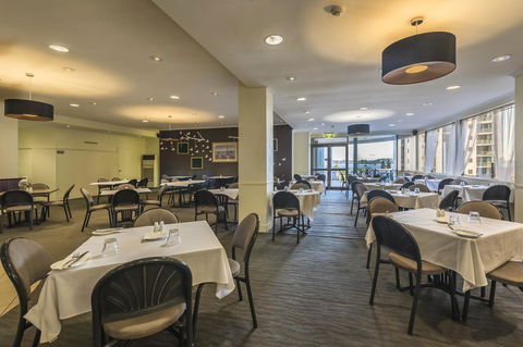 Comfort Inn & Suites Goodearth Perth - Broome Tourism 11