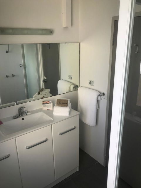 Comfort Inn & Suites Goodearth Perth - Broome Tourism 2