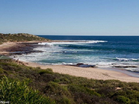 Surf Shack - Broome Tourism 2