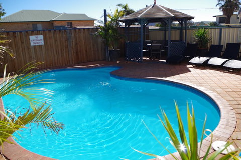 Kalbarri Blue Ocean Villas - Broome Tourism 0