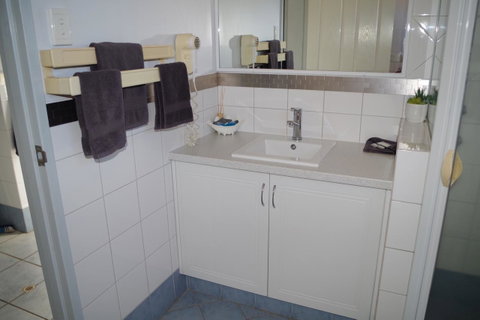 Kalbarri Blue Ocean Villas - Broome Tourism 10