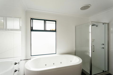 Dolphin Lodge Albany - Self Contained Apartments At Middleton Beach - Broome Tourism 37