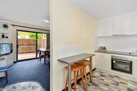 Dolphin Lodge Albany - Self Contained Apartments At Middleton Beach - Broome Tourism 8