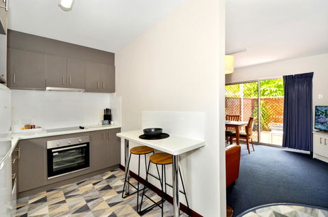 Dolphin Lodge Albany - Self Contained Apartments At Middleton Beach - Broome Tourism 30