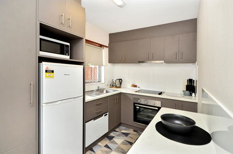 Dolphin Lodge Albany - Self Contained Apartments At Middleton Beach - Broome Tourism 33