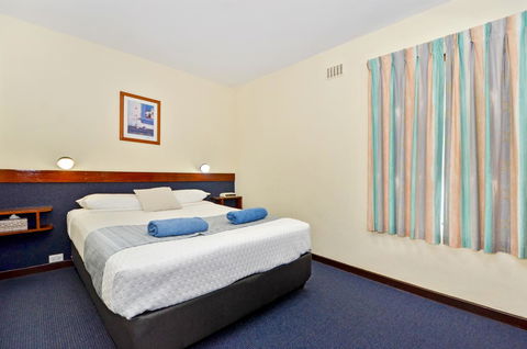 Dolphin Lodge Albany - Self Contained Apartments At Middleton Beach - Broome Tourism 6