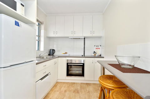 Dolphin Lodge Albany - Self Contained Apartments At Middleton Beach - Broome Tourism 5