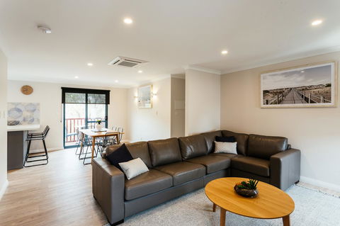 Dolphin Lodge Albany - Self Contained Apartments At Middleton Beach - Broome Tourism 39