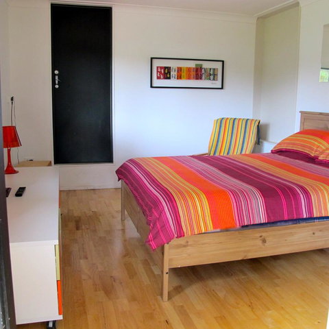 Pendeli Beach House - Broome Tourism 4