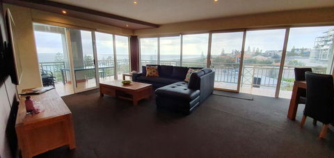 Ocean View-breath Taking Views, Amazing Facilities - Broome Tourism 11