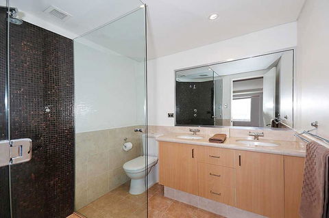 Ocean View-breath Taking Views, Amazing Facilities - Broome Tourism 18