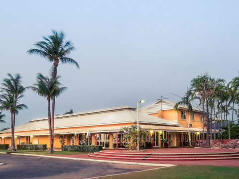 The Continental Hotel - Broome Tourism 4