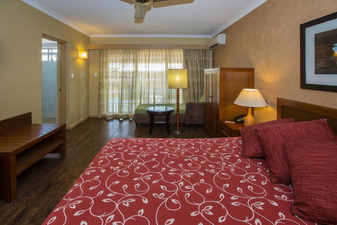 The Continental Hotel - Broome Tourism 32