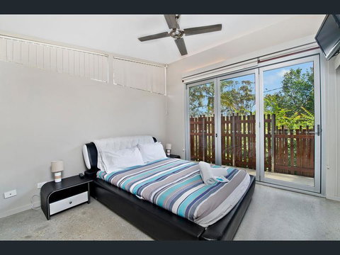 Crescent Head Spa Villa - Broome Tourism 8
