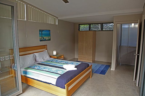 Crescent Head Spa Villa - Broome Tourism 4
