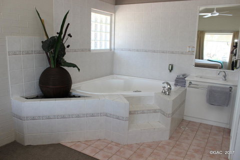 Mollymook Cove Apartments - Broome Tourism 8