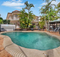 Cossies by the Sea - Broome Tourism