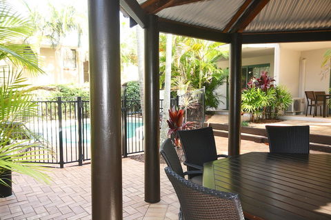 Cossies By The Sea - Broome Tourism 17
