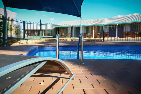 Almond Inn - Broome Tourism 25