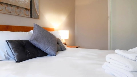 Almond Inn - Broome Tourism 3