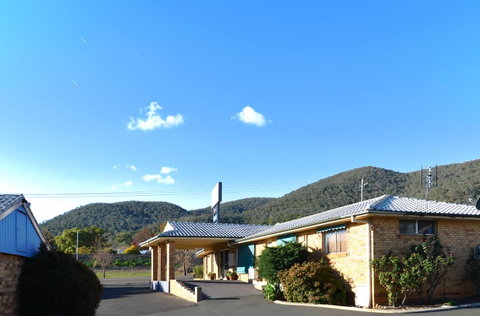 Almond Inn - Broome Tourism 2