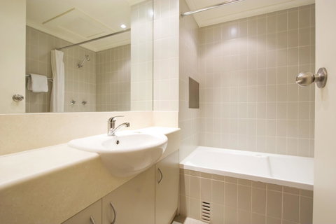 Lantern 1 Bedroom Balcony With Panoramic View - Broome Tourism 26
