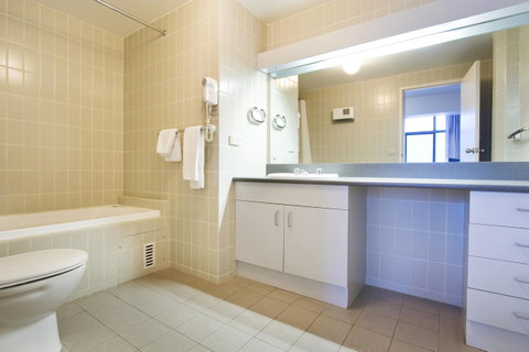 Lantern 1 Bedroom Balcony With Panoramic View - Broome Tourism 12