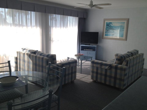 Breakers Apartments - Broome Tourism 13