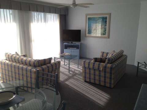 Breakers Apartments - Broome Tourism 6