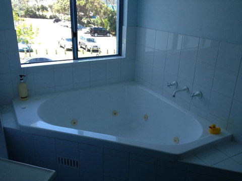 Breakers Apartments - Broome Tourism 2