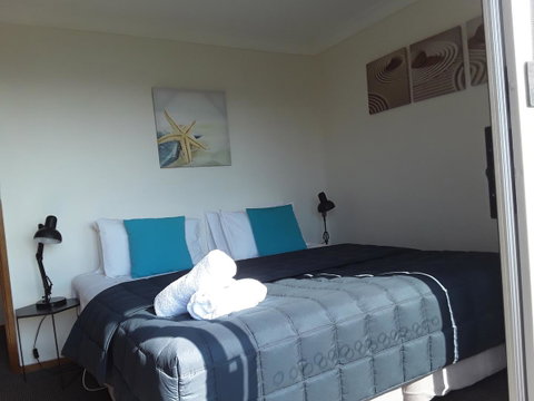 Narooma Golfers Lodge - Broome Tourism 15