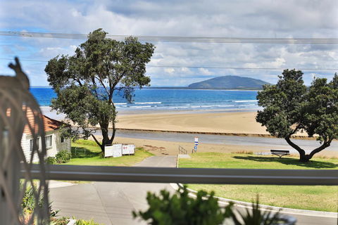The Rotunda, Gerroa - Broome Tourism 38