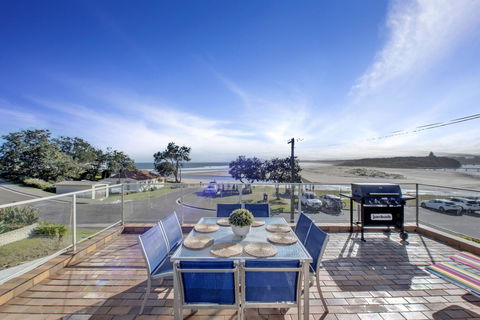 The Rotunda, Gerroa - Broome Tourism 0