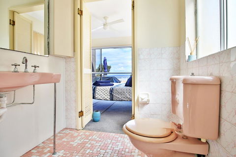 The Rotunda, Gerroa - Broome Tourism 26