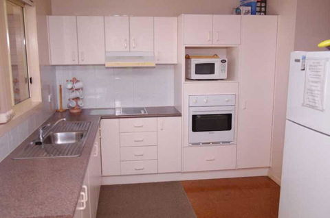 Bellhaven 2, 17 Willow Street - Broome Tourism 0