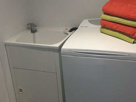 Refuge Cove On Pittwater - Broome Tourism 10