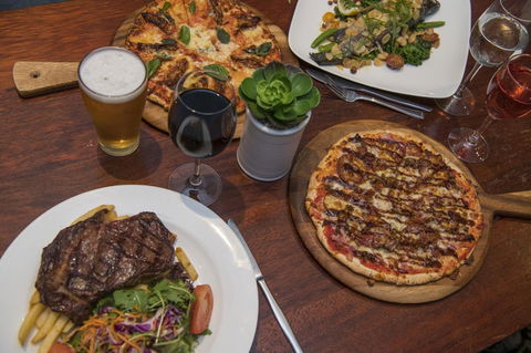 Banjo Paterson Inn - Broome Tourism 36