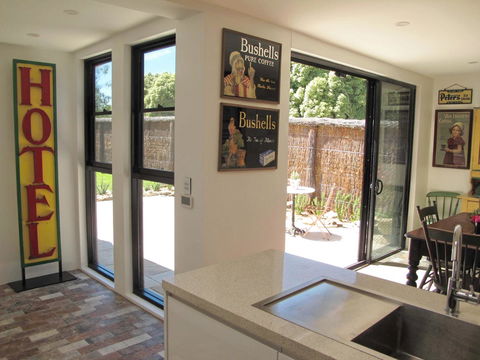 Apple Tree Cottage - Broome Tourism 6