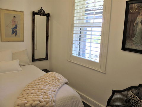 Apple Tree Cottage - Broome Tourism 9