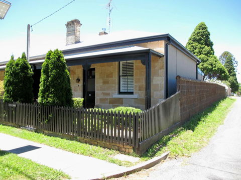 Apple Tree Cottage - Broome Tourism 1