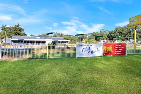 Huskisson Holiday Motel Cabins - Broome Tourism 12