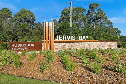 Huskisson Holiday Motel Cabins - Broome Tourism 23