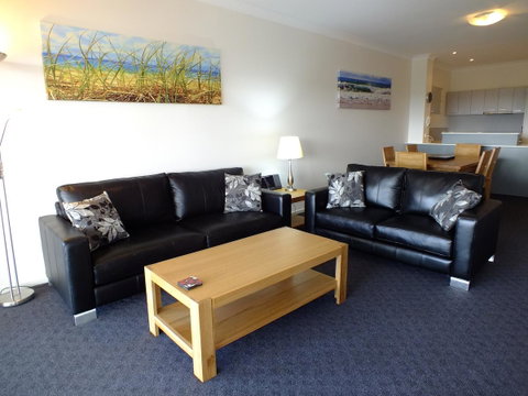 Pacific Marina Apartments - Broome Tourism 16