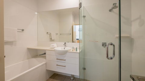 Byron Quarter Apartments - Broome Tourism 36