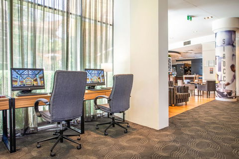Holiday Inn Sydney Potts Point - Broome Tourism 11