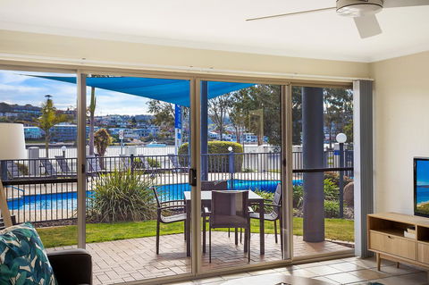 Sails Luxury Apartments Merimbula - Broome Tourism 15