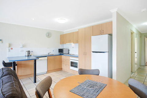 Sails Luxury Apartments Merimbula - Broome Tourism 41