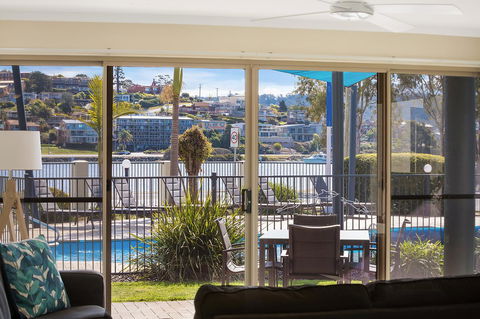 Sails Luxury Apartments Merimbula - Broome Tourism 18