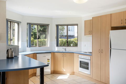 Sails Luxury Apartments Merimbula - Broome Tourism 7